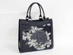 645B 三ツ口中ファスナー天フタ付き手提げ（色革附属使用）